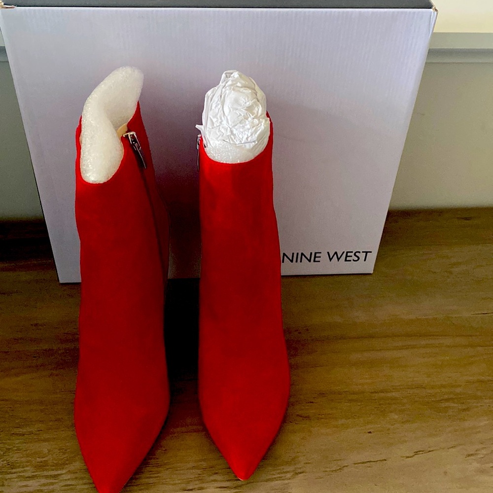 Nine west Red boots Suede, size 9 brand new.